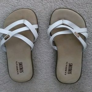 Bass Sunjun sandals, never worn